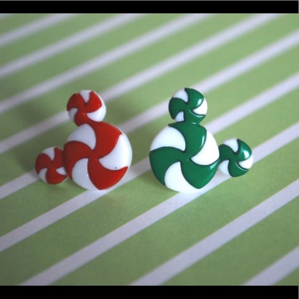 Mickey Mouse Earrings - Mickey Christmas Studs 🎄